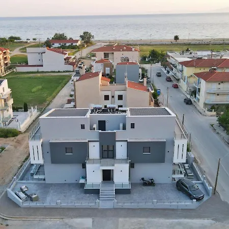 Christina Apartment *