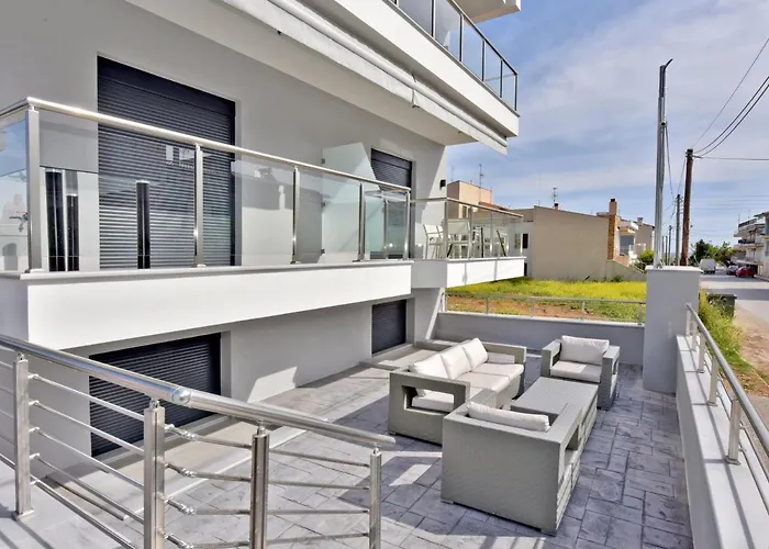 Christina Appartement Flogita